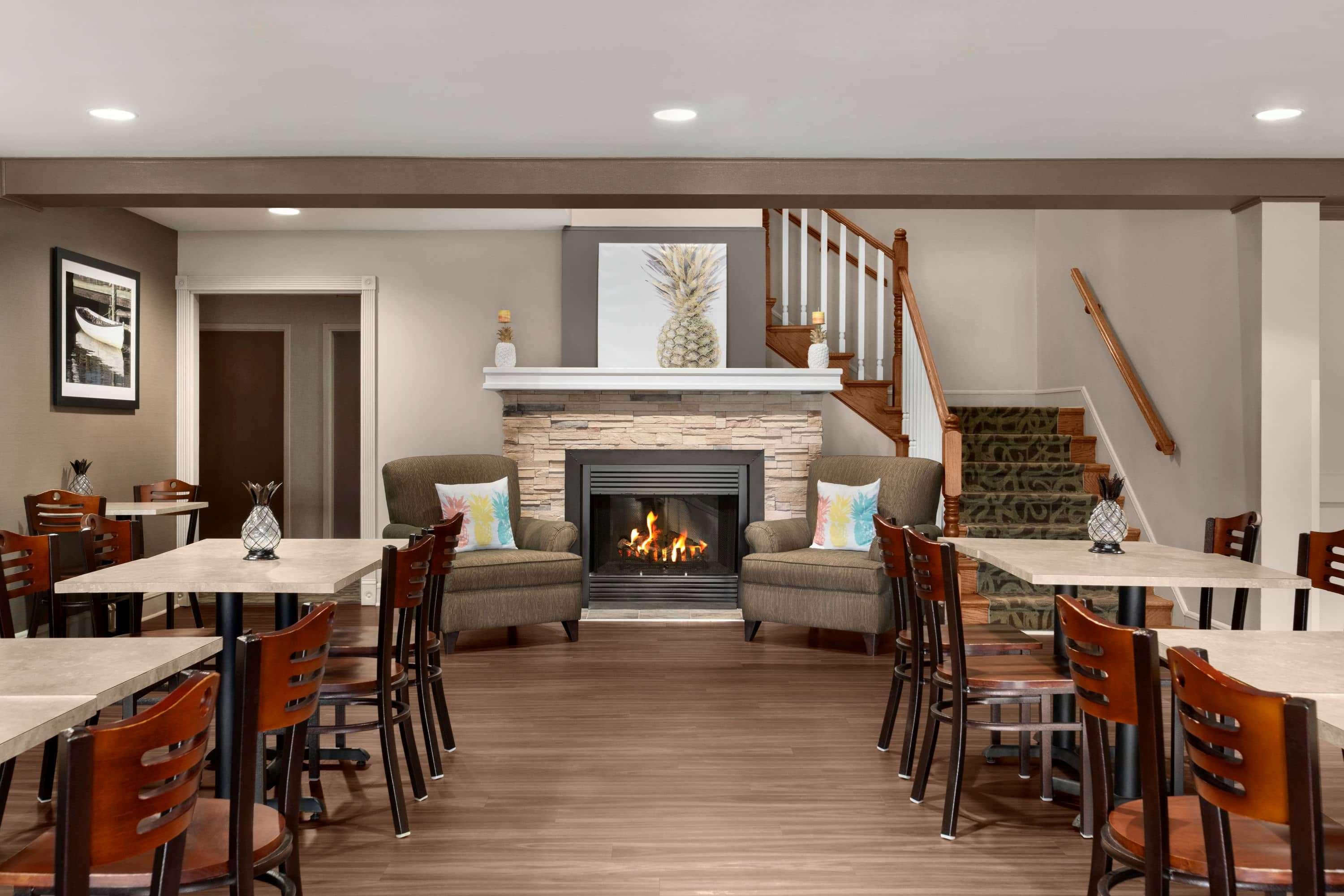 Travelodge Suites By Wyndham Moncton Dış mekan fotoğraf