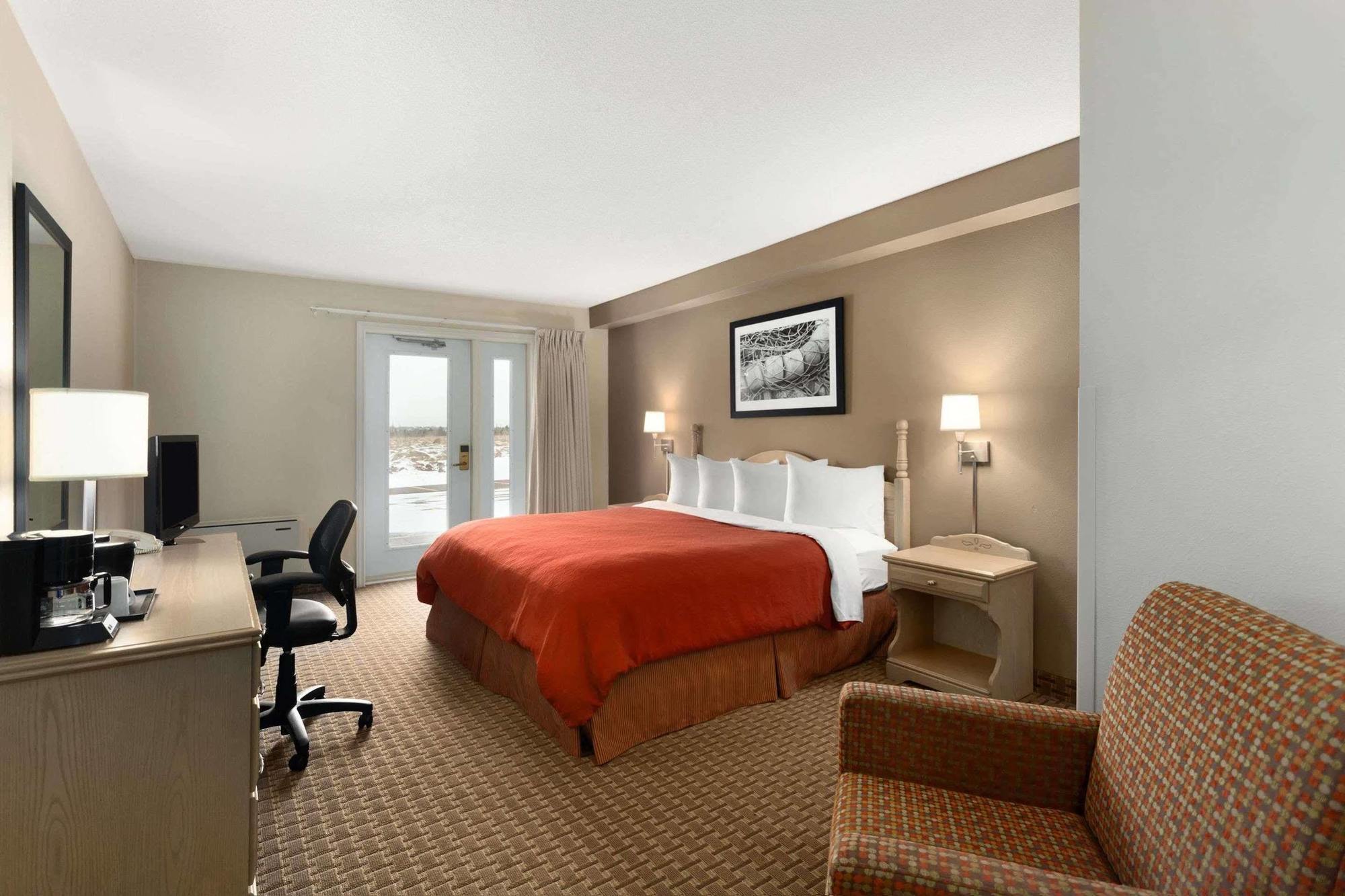 Travelodge Suites By Wyndham Moncton Dış mekan fotoğraf